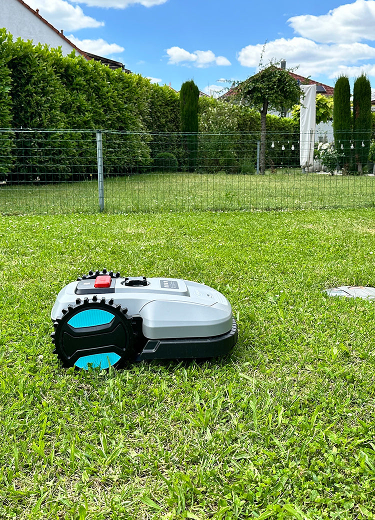 YARDCARE E400 Mähroboter Banner